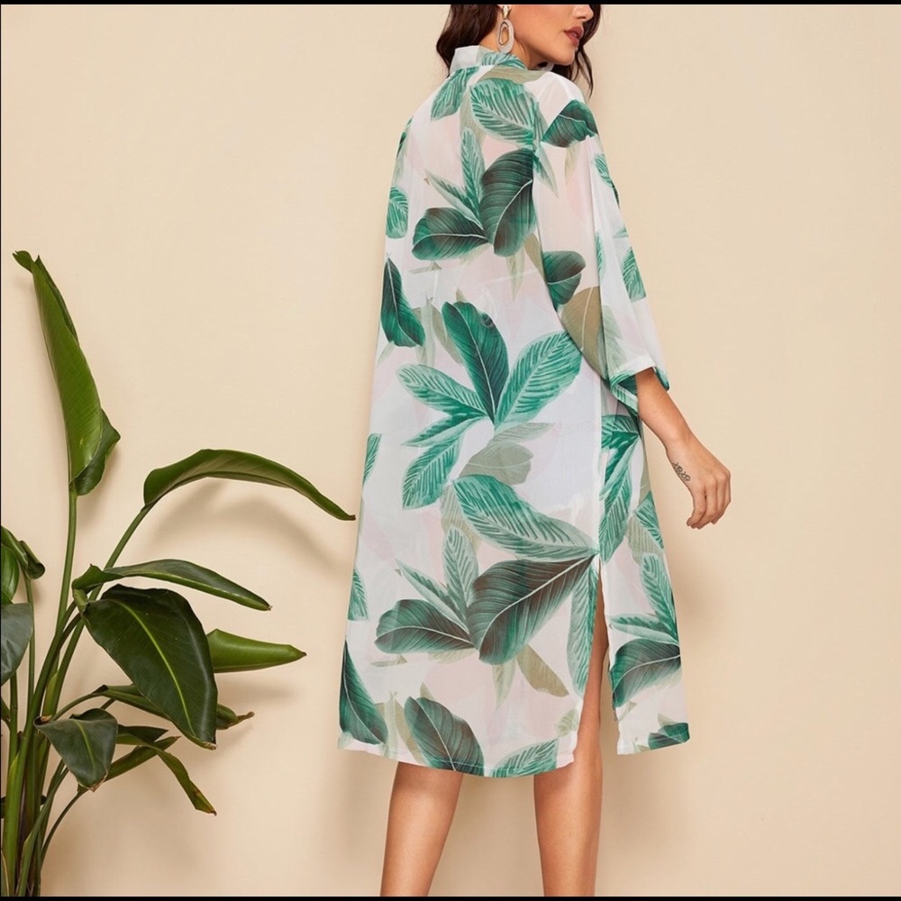 Tropical Leaf Print Kimono - Picture 3 of 6